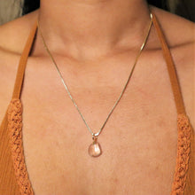 Load image into Gallery viewer, Crystal Necklaces
