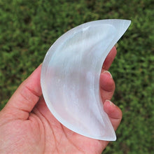 Load image into Gallery viewer, Small Selenite Moon Bowl
